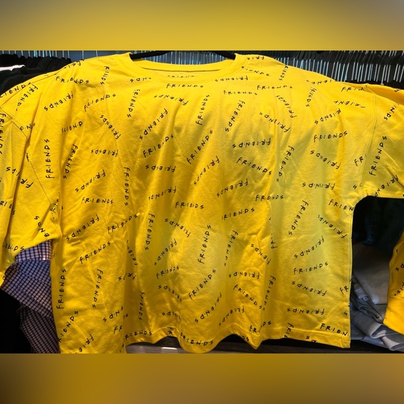 Friends Long Sleeve Crop top - Picture 3 of 4